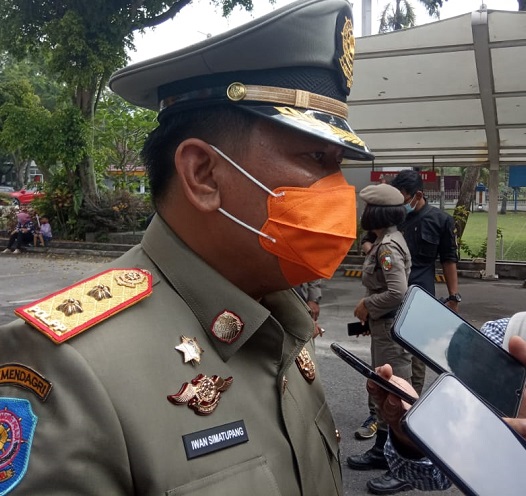 Satpol PP Beri SP 3 ke Pemilik Bando Reklame