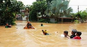 Sungai Kampar Meluap, Puluhan Rumah Warga di Air Tiris Terendam Banjir