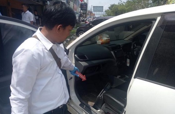 Simsalabim...Kurang 5 Menit, Uang Belasan Juta Hilang di Parkiran CIMB Niaga