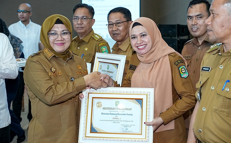 Bertemu Penghulu dan Lurah, Afni  Bahas Seragam Sekolah,  Anggaran dan Larangan Terbitkan SKT