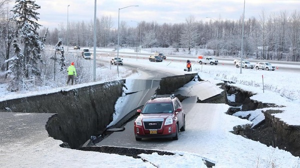 BREAKING NEWS: Gempa 7 Skala Richter Guncang Alaska, Siap-siap Tsunami...