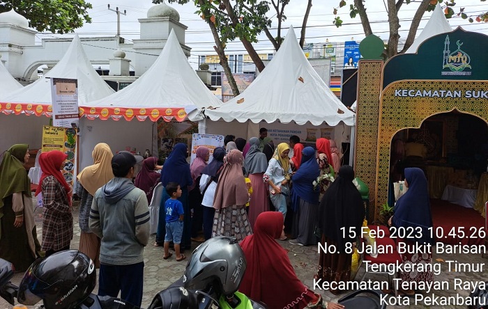 Dapat Pasokan 100 Karton Minyakita, Gerakan Pangan Murah  Disketapang di Arena MTQ Pekanbaru Ke-55 'Diserbu' Kaum Ibu