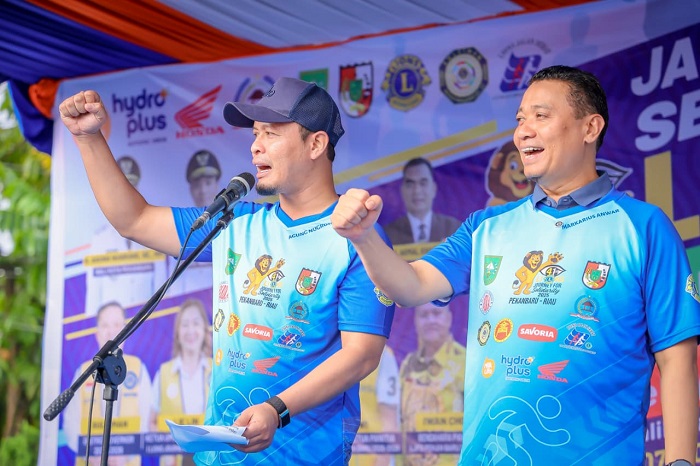 Wali Kota Lepas Peserta Jalan Sehat LJFS Pekanbaru