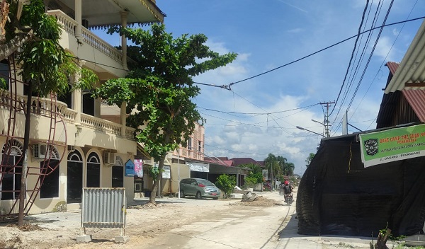 Wajah Jalan Dagang  Pekanbaru  di Tengah Proyek IPAL, Memprihatinkan...