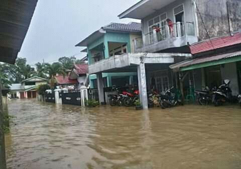 Jalan Lintas Riau-Sumut di Rohul Lumpuh, Ratusan Rumah Terendam, Begini Kondisinya Saat Ini...