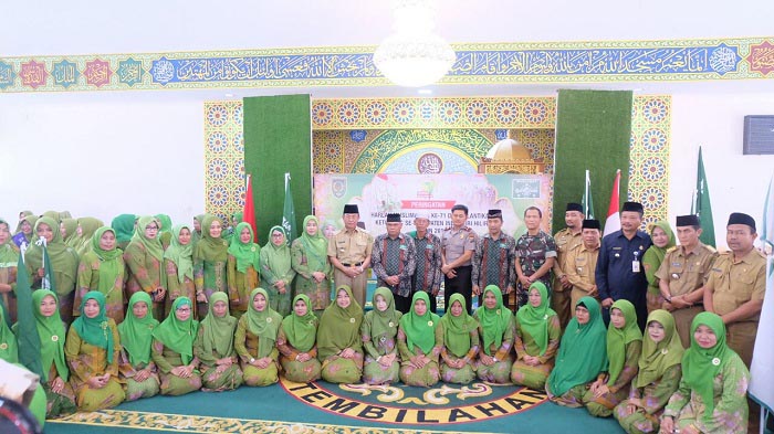 Bupati Wardan Hadiri Peringatan Harlah Ke-71 Muslimat NU dan Pelantikan PAC Muslimat NU Se-Inhil