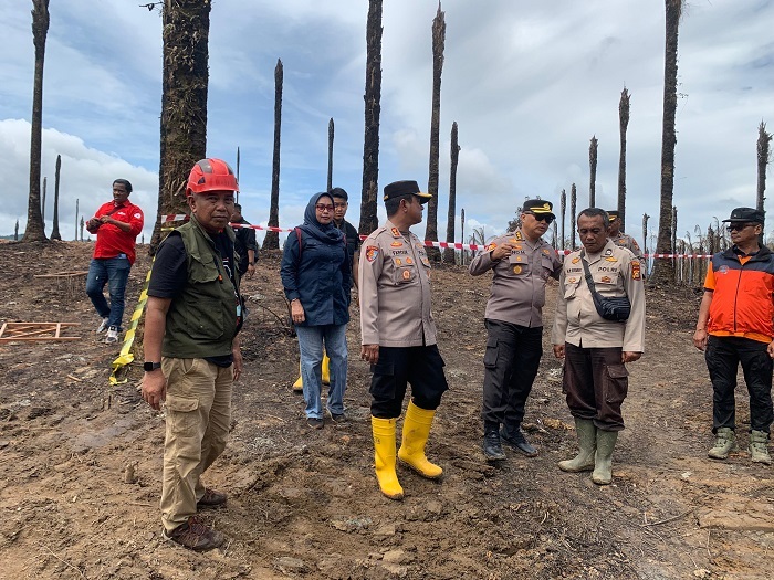 Karo Ops Polda Riau Tinjau Lokasi Kebocoran Pipa PT TGI  di Kemuning Inhil