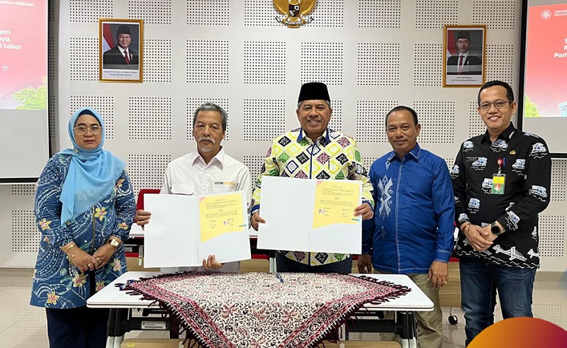 Bupati Siak Teken MoU bersama FIB UGM