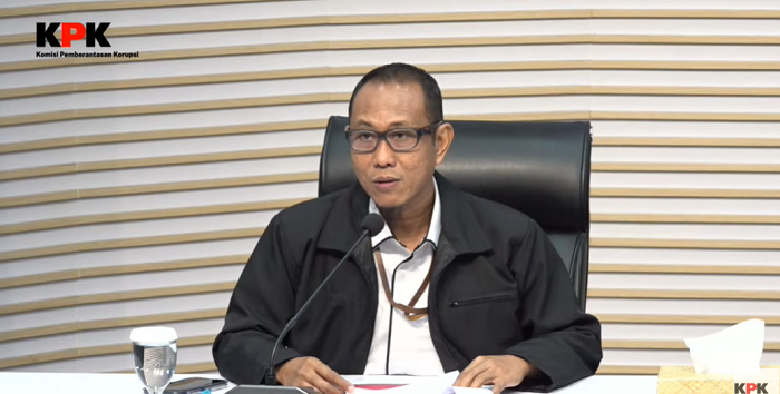 Bupati Kuansing Suhardiman Amby dan  Sekda  Zulkarnain  Ditetapkan Sebagai Tersangka