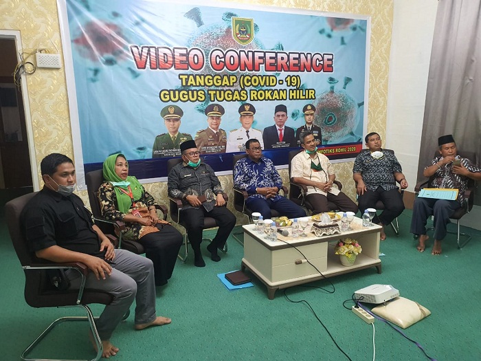 Bahas PSBB, Bupati Rohil Lakukan Rakor Melalui Video Conference Bersama Gubernur dan Sejumlah Menteri 