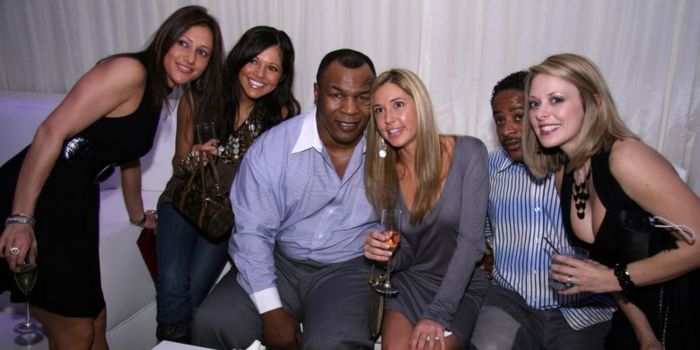 MEMANG EDAN... Mike Tyson Akui Sudah Tiduri 1.300 Wanita Cantik, Semua Nama Wanitanya Masih Simpan