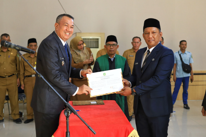 32 Pejabat Fungsional dan Administrator Pemkab Meranti Dilantik