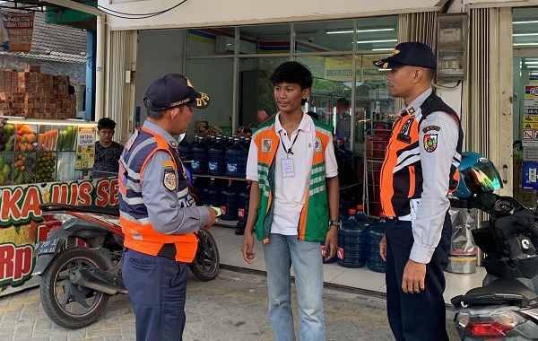Pungut Parkir di SPBU, Juru Parkir Diamankan Petugas Dishub