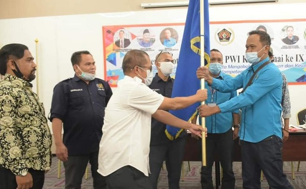 Bambang Rio Pimpin PWI Dumai