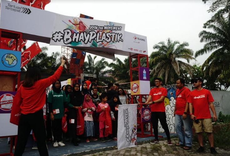 Inisiasi #BhayPlastik,  Telkomsel Ajak Masyarakat Bijak  Pakai Plastik