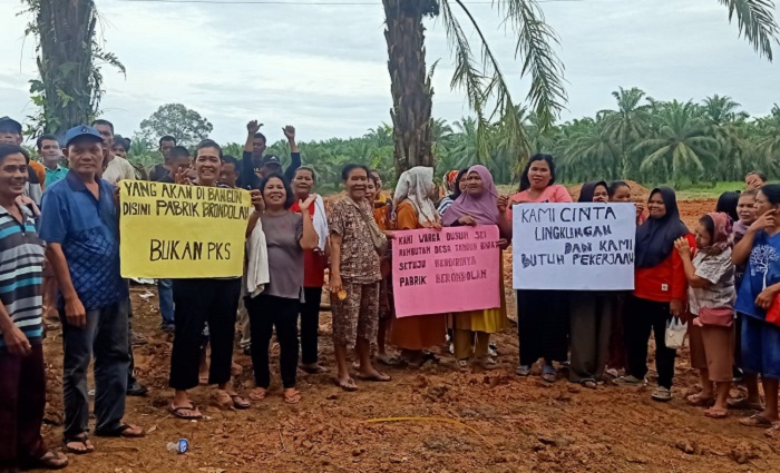 Masyarakat Dusun Rambutan Desa Tandun Barat-Rohul, Setuju Pembangunan Pabrik Brondolan