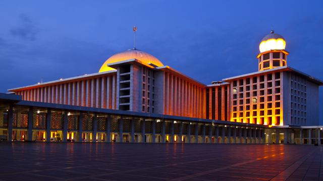 Besok, Masjid Istiqlal Tak Menggelar Salat Jumat, Diganti Shalat Dzuhur di Rumah Masing-masing