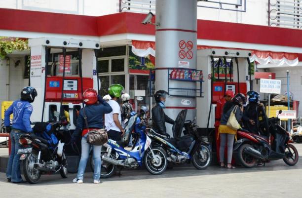 Usai Lebaran, Pemerintah Berencana Naikkan Harga Premium dan Solar