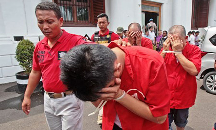 Ditangkap Polisi, Pengusaha Kelapa Sawit Abal-abal Ini Pamer Saldo Rp99 Miliar, Padahal...